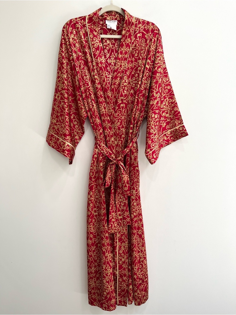 Natori Classics Vintage 90’s Y2K Red and Gold Satin Robe Saks Fifth Avenue 1X
